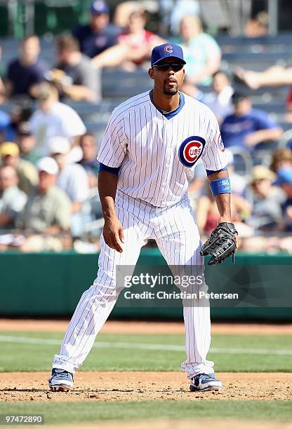 Infielder Derrek Lee of the Chicago Cubs in action during the MLB spring training game against the Oakland Athletics at HoHoKam Park on March 4, 2009...