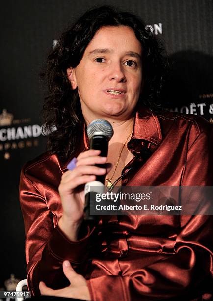 Vanessa Ragone Photos and Premium High Res Pictures - Getty Images