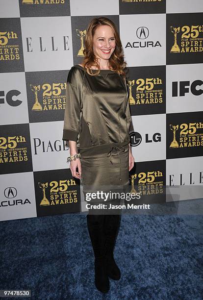 Actress Amy Ryan arrives at the 25th Film Independent's Spirit Awards held at Nokia Event Deck at L.A. Live on March 5, 2010 in Los Angeles,...