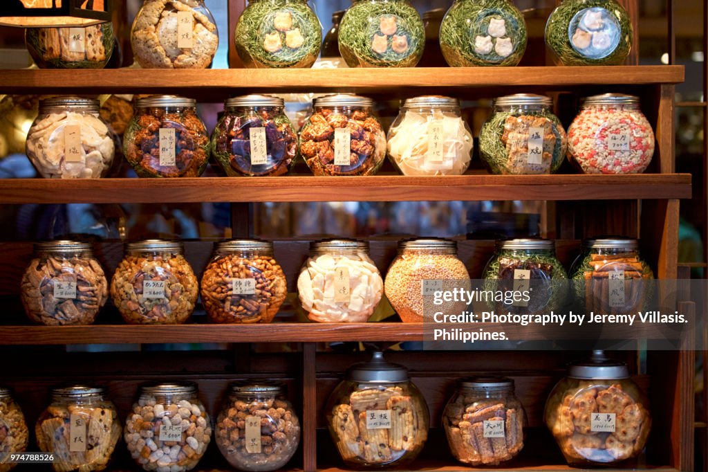 Japanese crackers