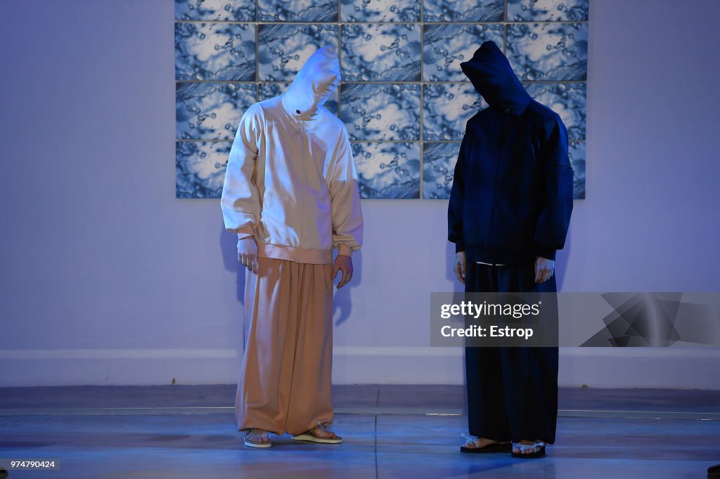 Fumito Ganryu Fashion Show - 94. Pitti Uomo