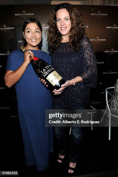 Actress Magaly Solier and director Claudia Llosa attend the press conference for the Oscar nominated film "La Teta Asustada" on March 5, 2010 in Los...