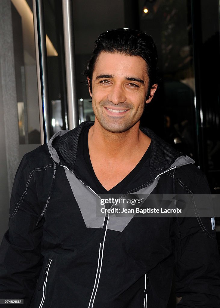 Celebrity Sightings In Los Angeles - March, 05 2010