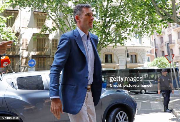 June 2018, Palma de Mallorca, Spain: Inaki Urdangarin, brother in law of the Spanish king leaves the court building. Judicial offices have declared...