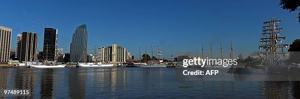 General view of sailing ships : Brazilian "Cisne Branco", Argentinian "Libertad", Spanish "Juan Sebastian Elcano", Chilean "Esmeralda" and Mexican...