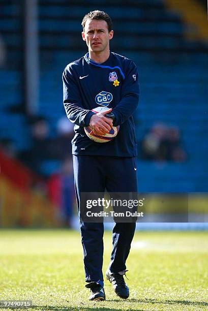 Assistant manager of Crystal Palace Dougie Freedman looks on prior to the Coca-Cola Championship match between Crystal Palace and Sheffield United at...