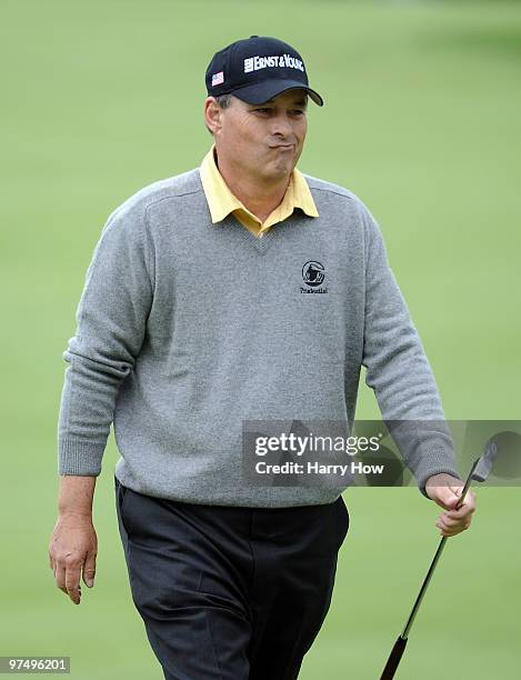 Loren Roberts reacts to his missed birdie putt on the 16th hole during the second round of the Toshiba Classic at the Newport Beach Country Club on...