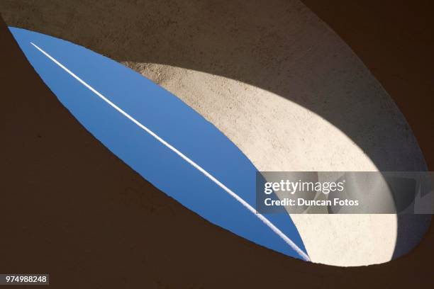 jet-stream - 2013 - skywriting stock pictures, royalty-free photos & images