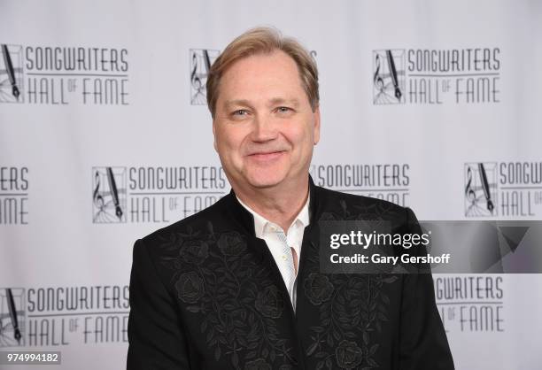 Steve Wariner Photos and Premium High Res Pictures - Getty Images
