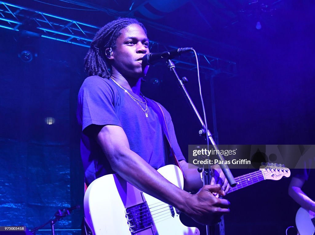 Caesar Singer Singer Daniel Caesar performs in concert during V-103 Soul Session at ...