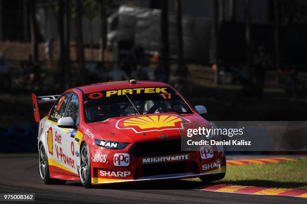 shell v-power racing team scott mclaughlin 'back to... Shell V Power Racing Team Ford Falcon Fgx Photos and Premium High Res ...