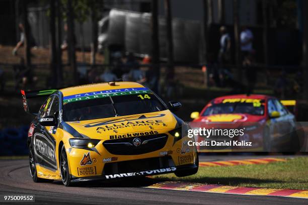 Freightliner Racing 2,030 Freightliner Stock Photos, High-Res Pictures, and Images - Getty ...
