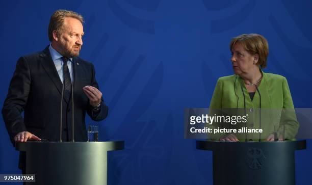 May 2018, Germany, Berlin: Member of the Presidency of Bosnia and Herzegovina Bazir Izetbegovic taking part in a press conference with federal...