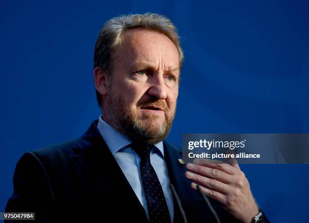 May 2018, Germany, Berlin: Member of the Presidency of Bosnia and Herzegovina Bazir Izetbegovic taking part in a press conference with federal...