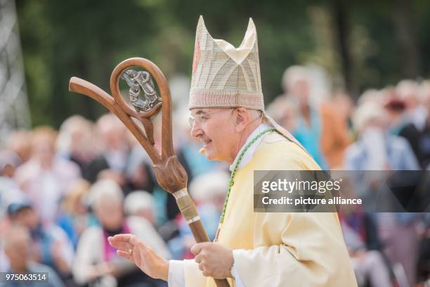 May 2018, Germany, Muenster: Muenster's bishop, Felix Genn, blessing believers at the service for Ascension Day. From the 09 May until the 13 May...