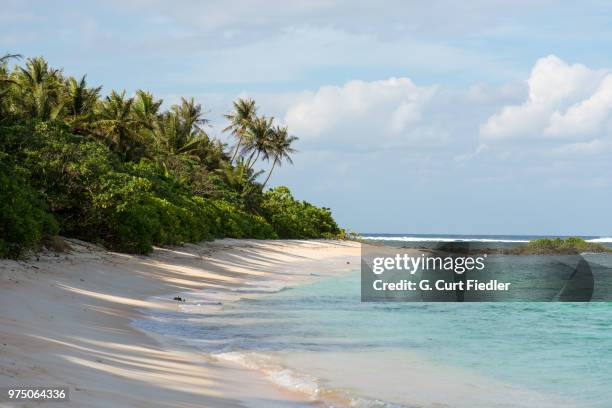 hilaan point - mikronesien stock-fotos und bilder