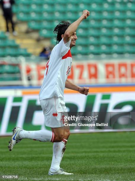 Nacho Castillo of Bari celebrates after scoring the opening goal of the Serie A match between AS Bari and AC Chievo Verona at Stadio San Nicola on...