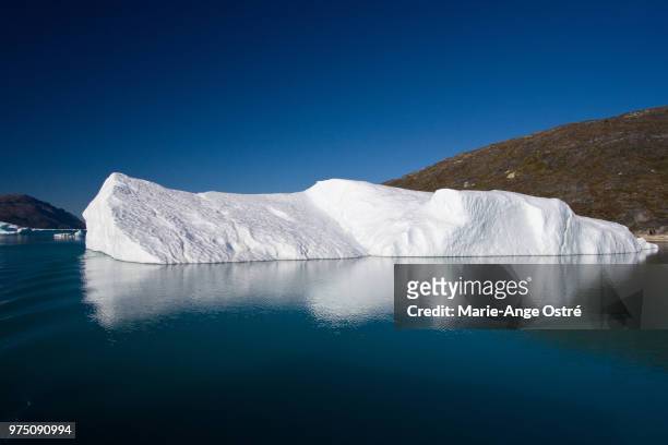 iceberg greenland / groenland - marie ange ostré photos et images de collection