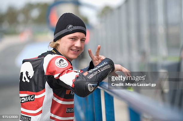 Dominique Aegerter of Switzerland and Technomag - STX gestures on the pit wall during the second day of testing at Circuito de Jerez on March 7, 2010...