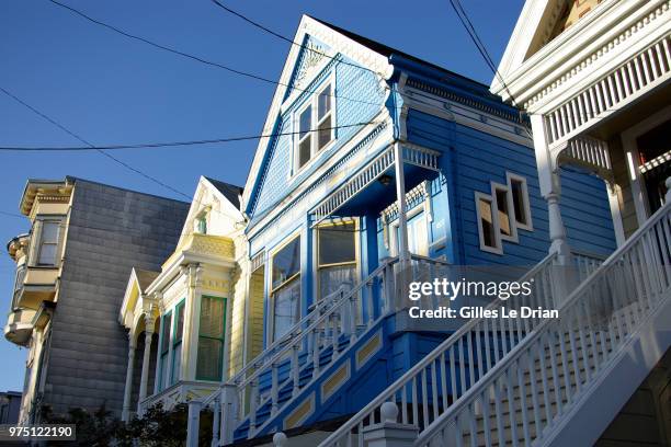 la maison bleue - façade maison stock pictures, royalty-free photos & images