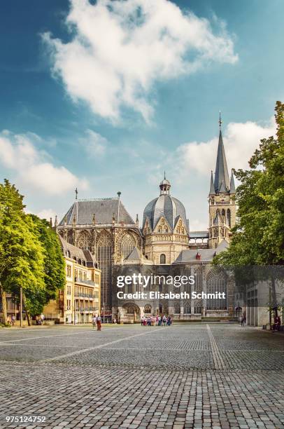 aachen cathedral ("aachener dom") - aachen 2018 stock pictures, royalty-free photos & images