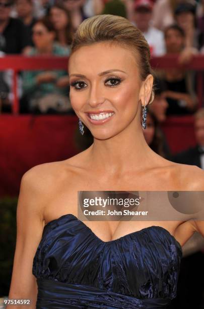 Personality Giuliana Rancic arrives at the 82nd Annual Academy Awards held at Kodak Theatre on March 7, 2010 in Hollywood, California.
