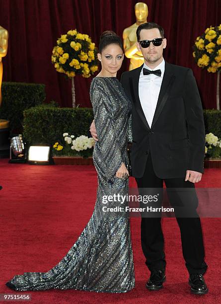 Actress Nicole Richie and musician Joel Madden arrive at the 82nd Annual Academy Awards held at Kodak Theatre on March 7, 2010 in Hollywood,...