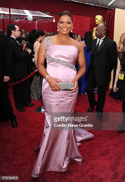 Actress Queen Latifah arrives at the 82nd Annual Academy Awards held at the Kodak Theatre on March 7, 2010 in Hollywood, California.