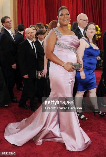 Actress Queen Latifah arrives at the 82nd Annual Academy Awards held at Kodak Theatre on March 7, 2010 in Hollywood, California.