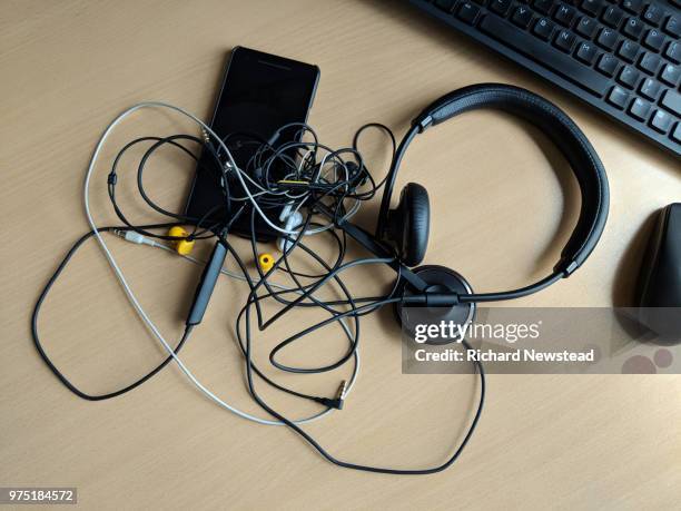 tangled technology - rca stock pictures, royalty-free photos & images