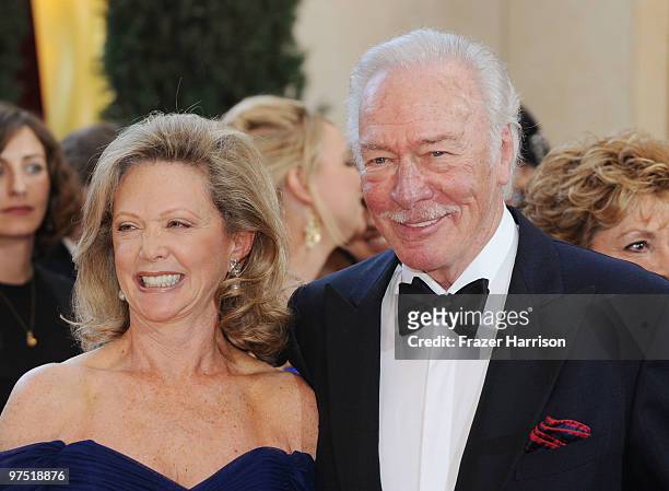 Actors Elaine Taylor and Christopher Plummer arrive at the 82nd Annual Academy Awards held at Kodak Theatre on March 7, 2010 in Hollywood, California.
