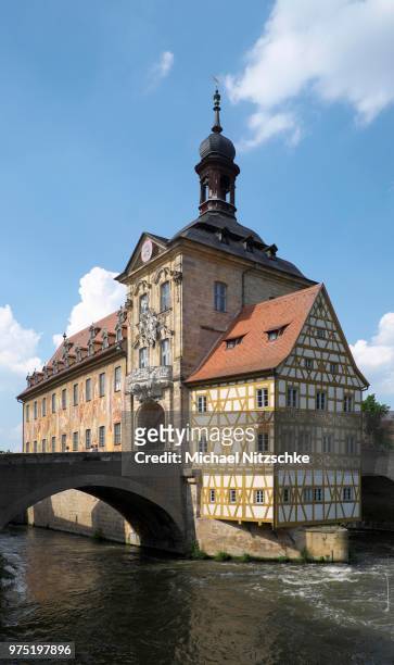 old town hall, bamberg, upper franconia, bavaria, germany - regnitz stockfoto's en -beelden