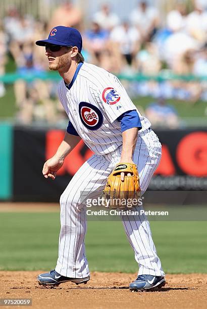 Infielder Mike Fontenot of the Chicago Cubs in action during the MLB spring training game against the Oakland Athletics at HoHoKam Park on March 4,...