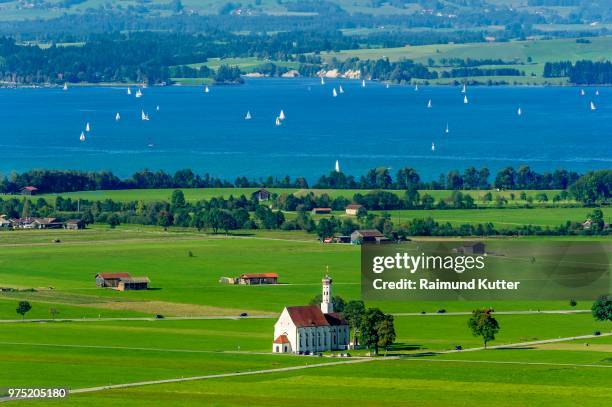 pilgrimage church of st. coloman, lake forggensee, schwangau, schwanengau plain, koenigswinkel, ostallgaeu, allgaeu, swabia, bavaria, germany - schwangau stock pictures, royalty-free photos & images