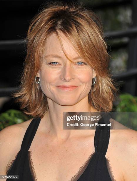 Actress Jodie Foster arrives at the 2010 Vanity Fair Oscar Party Hosted By Graydon Carter at Sunset Tower on March 7, 2010 in West Hollywood,...