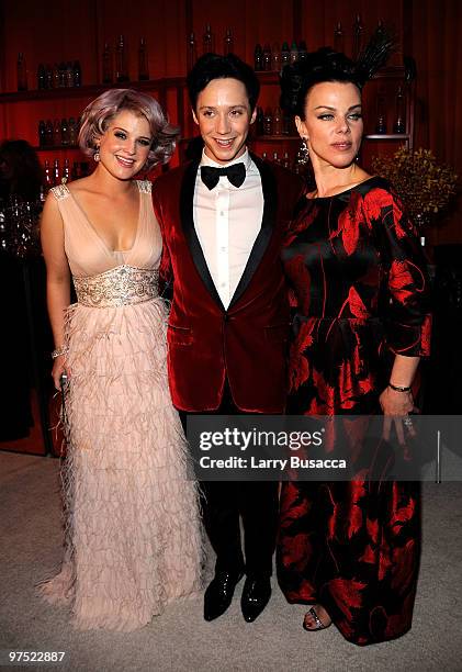 Kelly Osbourne, Figure Skater Johnny Weir and Actress Debi Mazar attend the 18th Annual Elton John AIDS Foundation Academy Award Party at Pacific...