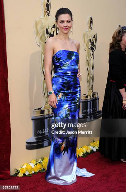 Actress Maggie Gyllenhaal arrives at the 82nd Annual Academy Awards held at Kodak Theatre on March 7, 2010 in Hollywood, California.