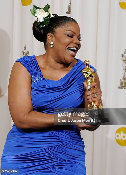 Actress Mo'Nique, winner of Best Supporting Actress award for "Precious: Based on the Novel 'Push' by Sapphire," poses in the press room at the 82nd...