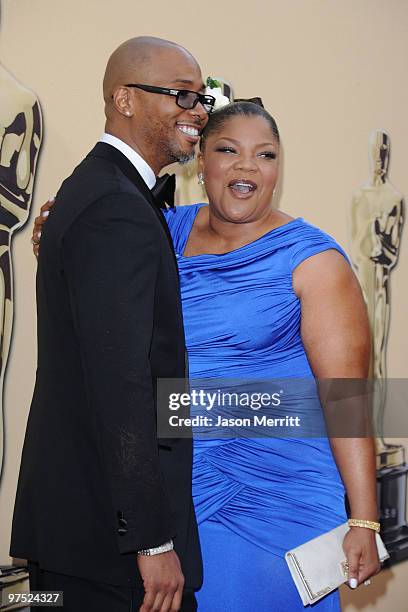 Actress Mo'Nique and husband Sidney Hicks arrives at the 82nd Annual Academy Awards held at Kodak Theatre on March 7, 2010 in Hollywood, California.