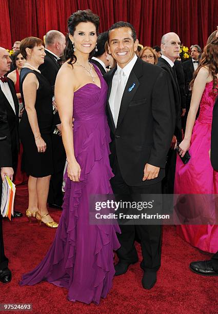 Los Angeles Mayor Antonio Villaraigosa and Lu Parker arrives at the 82nd Annual Academy Awards held at Kodak Theatre on March 7, 2010 in Hollywood,...