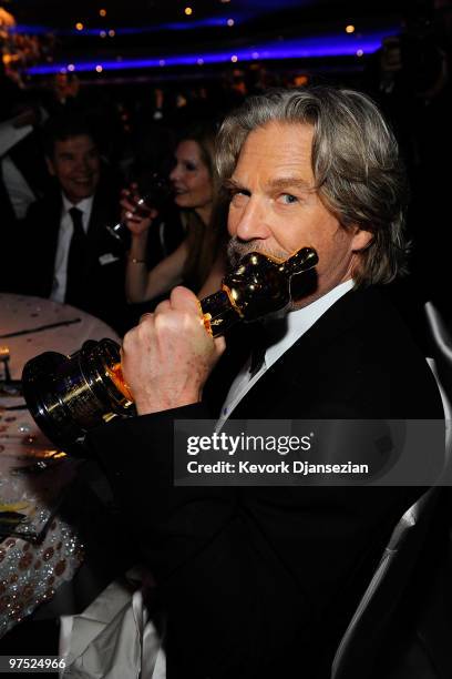 Actor Jeff Bridges, winner of Best Actor award for "Crazy Heart," attends the 82nd Annual Academy Awards Governor's Ball held at Kodak Theatre on...