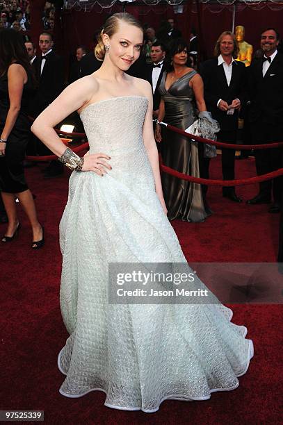 Actress Amanda Seyfried arrives at the 82nd Annual Academy Awards held at Kodak Theatre on March 7, 2010 in Hollywood, California.