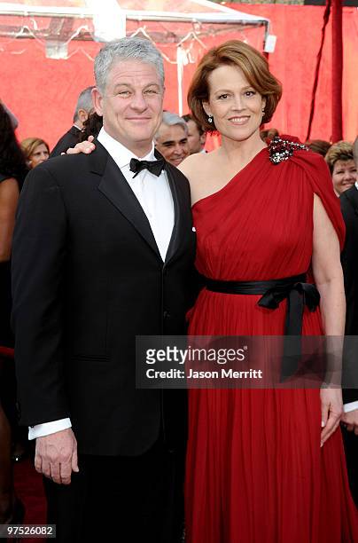 Actress Sigourney Weaver and husband Jim Simpson arrives at the 82nd Annual Academy Awards held at Kodak Theatre on March 7, 2010 in Hollywood,...