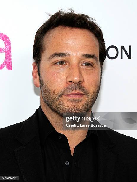 Actor Jeremy Piven attends the 18th Annual Elton John AIDS Foundation Academy Award Party at Pacific Design Center on March 7, 2010 in West...