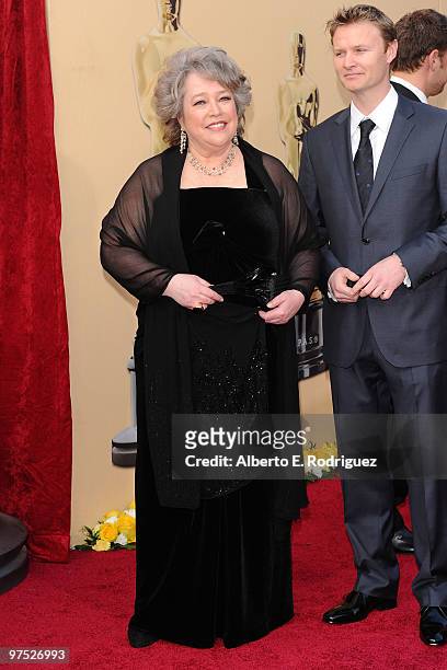 Kathy Bates arrives at the 82nd Annual Academy Awards held at Kodak Theatre on March 7, 2010 in Hollywood, California.