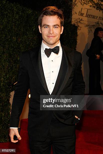 Actor Chris Pine attends the 2010 Vanity Fair Oscar Party hosted by Graydon Carter at the Sunset Tower Hotel on March 7, 2010 in West Hollywood,...