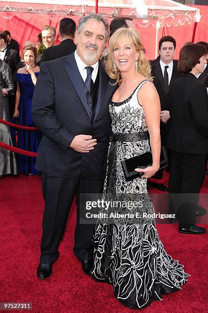 Jon Landau and Julie Landau arrive at the 82nd Annual Academy Awards held at Kodak Theatre on March 7, 2010 in Hollywood, California.