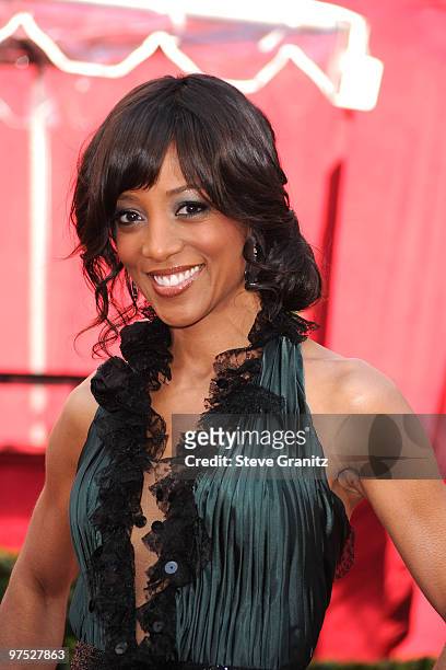 Personality Shaun Robinson arrives at the 82nd Annual Academy Awards held at the Kodak Theatre on March 7, 2010 in Hollywood, California.