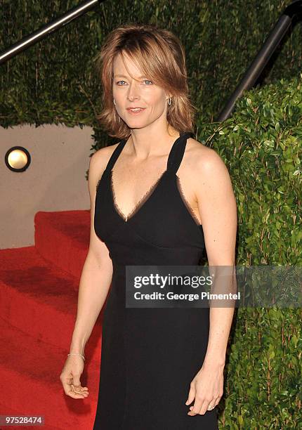 Actress Jodie Foster arrives at the 2010 Vanity Fair Oscar Party Hosted By Graydon Carter at Sunset Tower on March 7, 2010 in West Hollywood,...