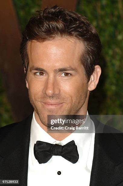 Actor Ryan Reynolds arrives at the 2010 Vanity Fair Oscar Party hosted by Graydon Carter held at Sunset Tower on March 7, 2010 in West Hollywood,...